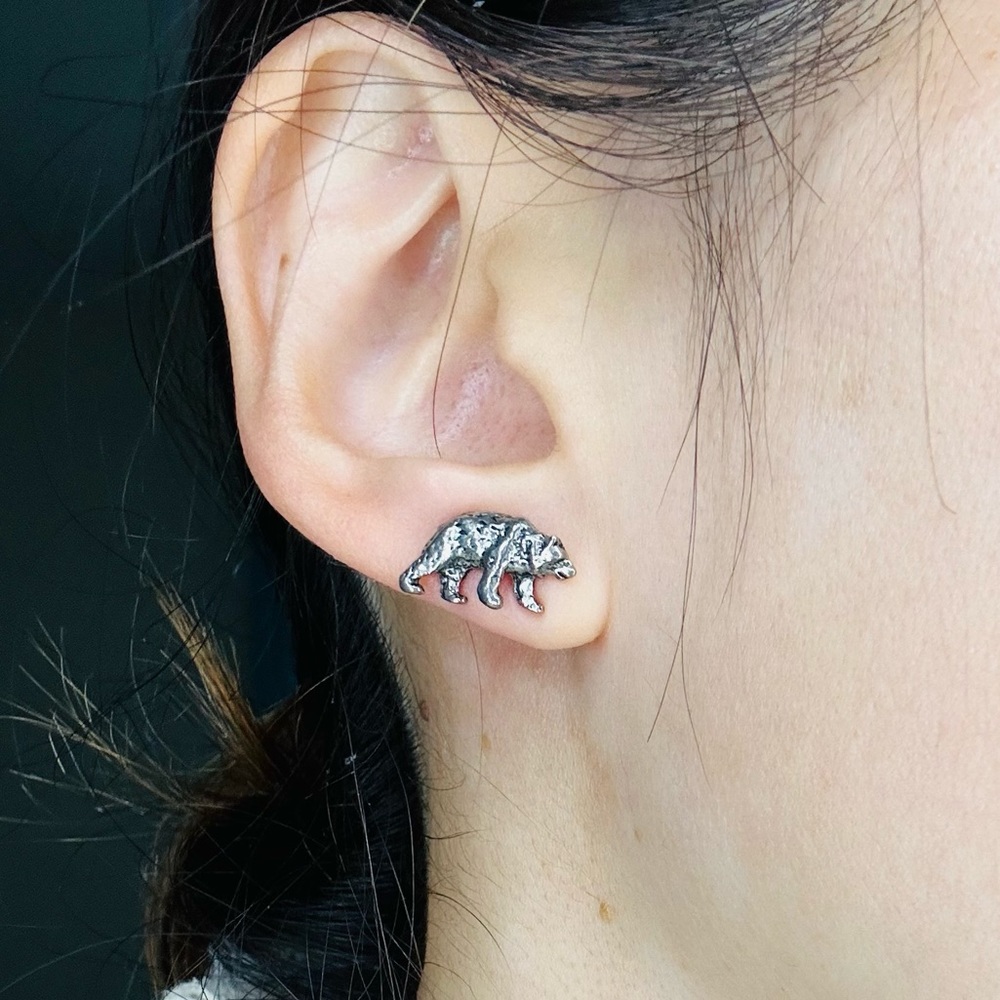 Yellow Stone Bear Earing